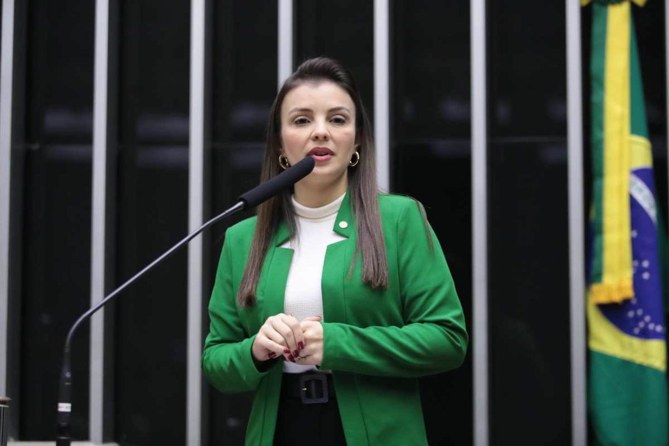 Políticos manifestam apoio a Marussa Boldrin após denúncia de agressão Políticos manifestam apoio a Marussa Boldrin após denúncia de agressão