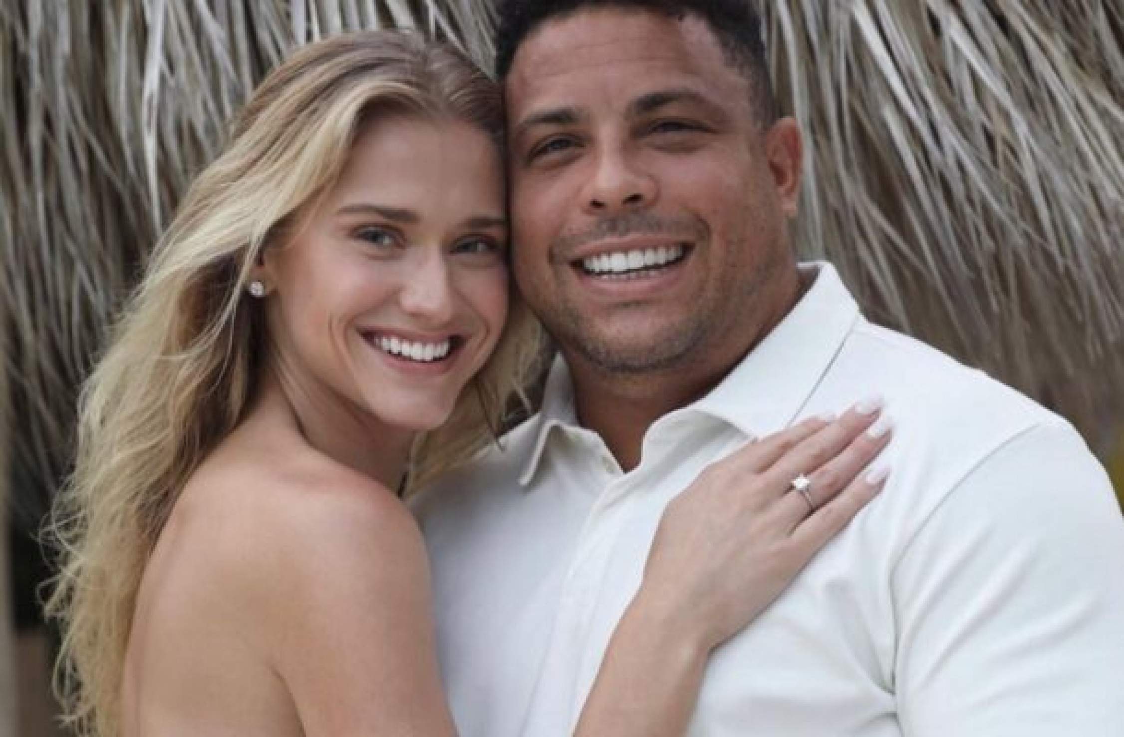 Ronaldo FenÃŽmeno e companheira estÃ£o juntos hÃ¡ 10 anos e casados desde o ano passado -  (crédito: Foto: ReproduÃ§Ã£o / Instagram)