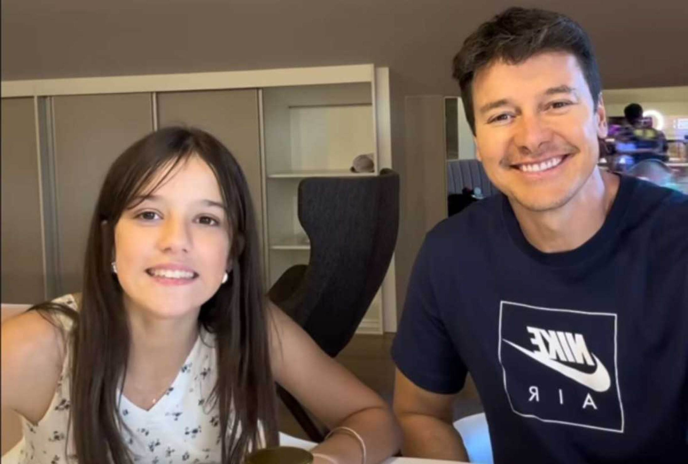 Filha de Rodrigo Faro faz teste para novela do SBT