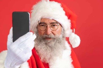 Saiba como fazer uma chamada de vídeo com o Papai Noel - FreePik