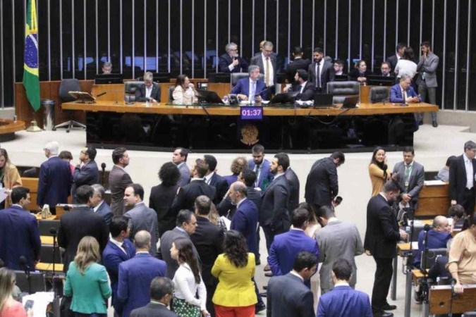 Discussão e votação de propostas legislativas.

 -  (crédito: Bruno Spada/Câmara dos Deputados)