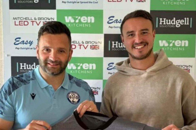 Goleiro de 30 anos morre após ataque em estação na Inglaterra - (crédito: Foto: Divulgação/Barton Town FC) Goleiro de 30 anos morre após ataque em estação na Inglaterra - (crédito: Foto: Divulgação/Barton Town FC)
