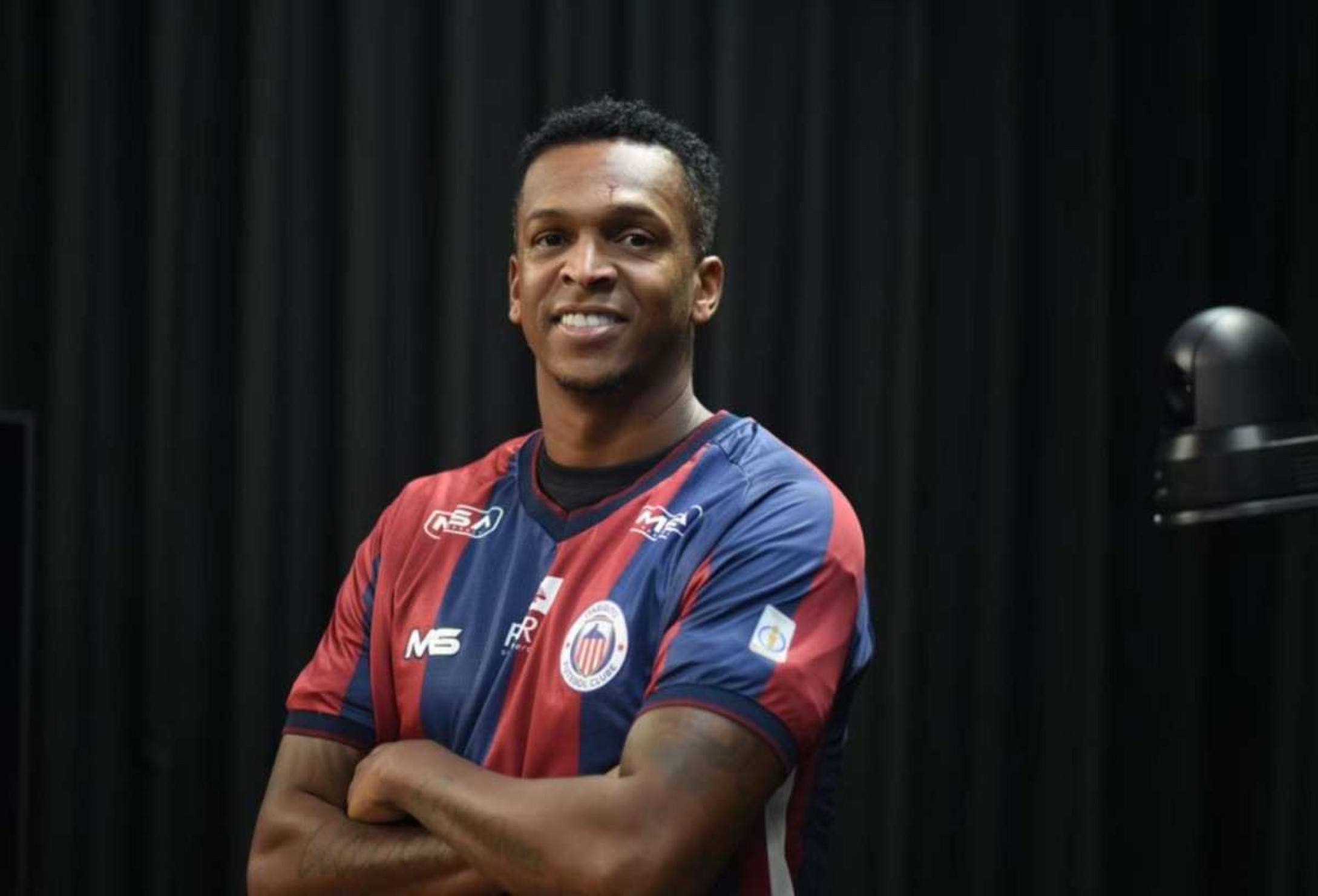 Jô, ex-jogador do Corinthians, se pronuncia após nova prisão