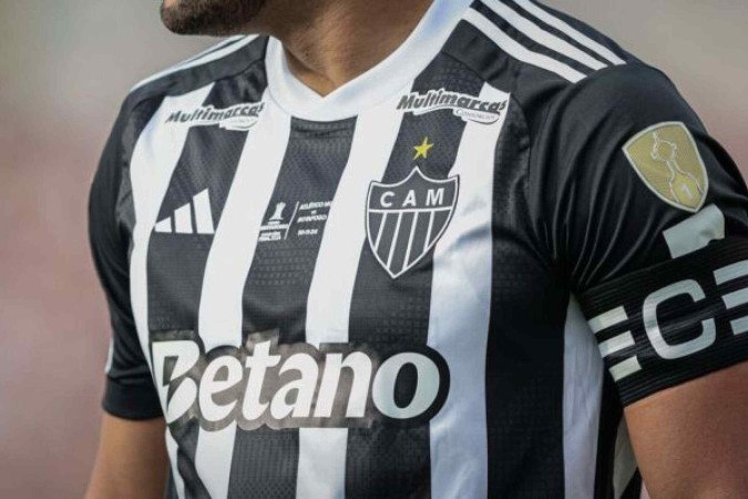 A Betano estava desde 2021 estampando a parte nobre da camisa do Galo -  (crédito: Foto: Pedro Souza/Atlético )