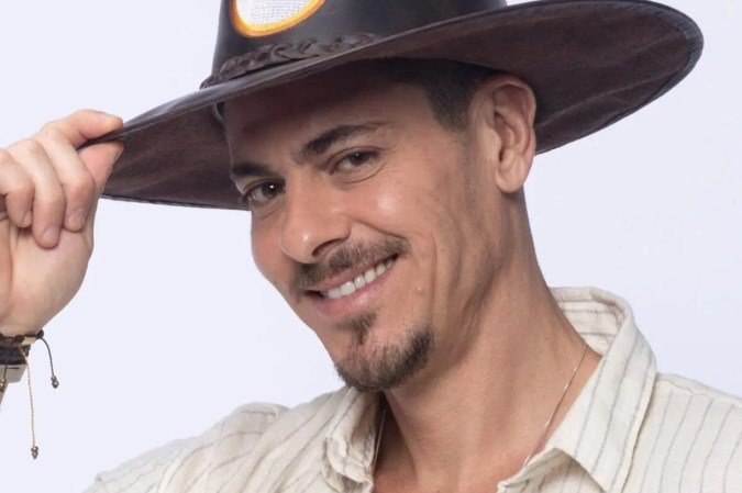 A ex-BBB Gyselle Soares também apoio o ator, que se juntou a Bernado Mesquita, Eike Duarte, Nando Rodrigues, João Zoli, Allan Souza, Felipe Roque, Nelson Freitas e tantos outros famosos - (crédito: Divulgação/ Record) A ex-BBB Gyselle Soares também apoio o ator, que se juntou a Bernado Mesquita, Eike Duarte, Nando Rodrigues, João Zoli, Allan Souza, Felipe Roque, Nelson Freitas e tantos outros famosos - (crédito: Divulgação/ Record)
