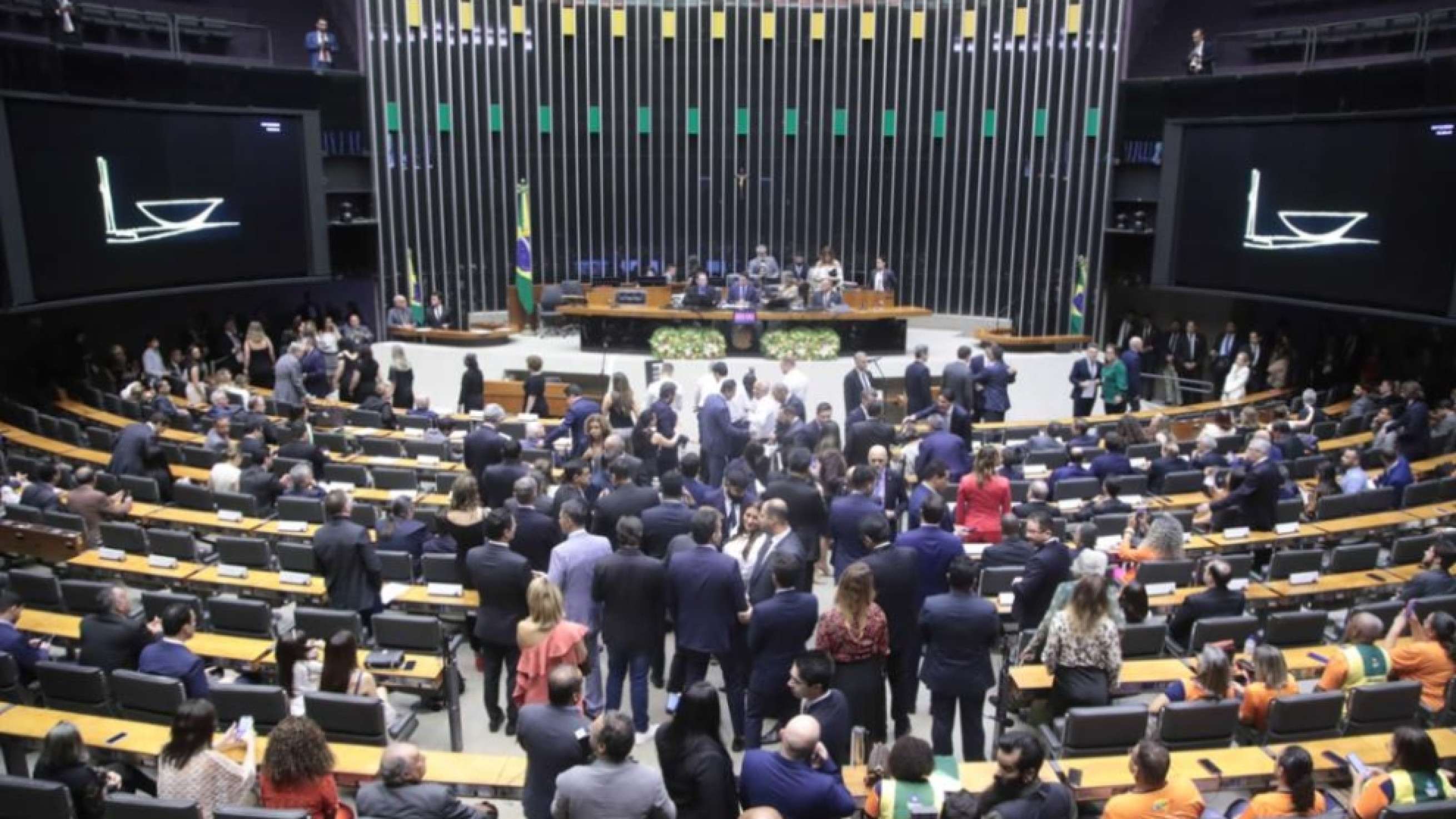 Governo vê vitória em votações do pacote fiscal no Congresso