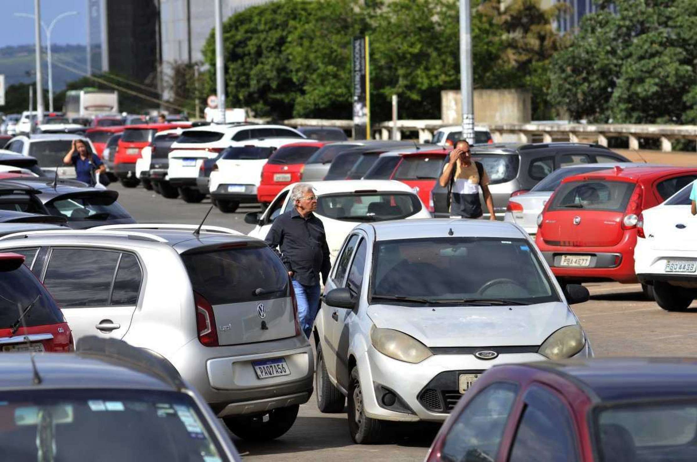 Privatização de estacionamentos em Brasília: saiba quanto você irá pagar