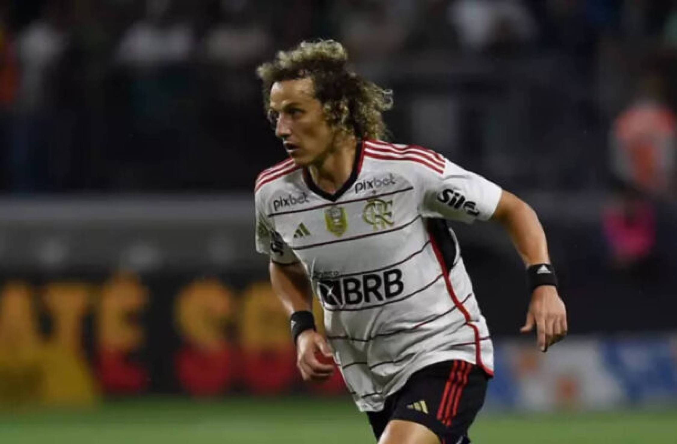 Flamengo decide não renovar com David Luiz