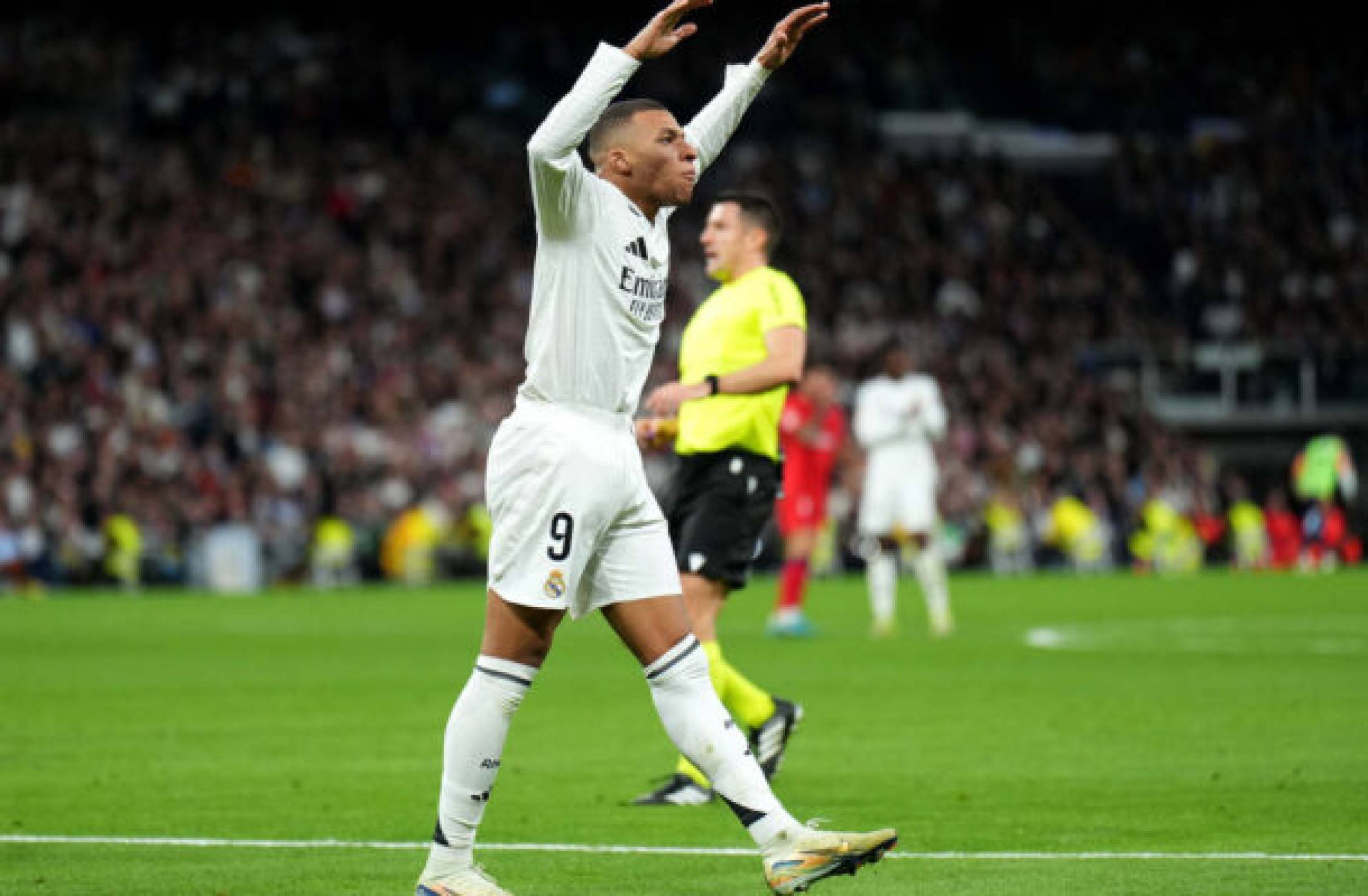 Mbappé fez um golaço sobre o Sevilla - (crédito: Angel Martinez/Getty Images) Mbappé fez um golaço sobre o Sevilla - (crédito: Angel Martinez/Getty Images)