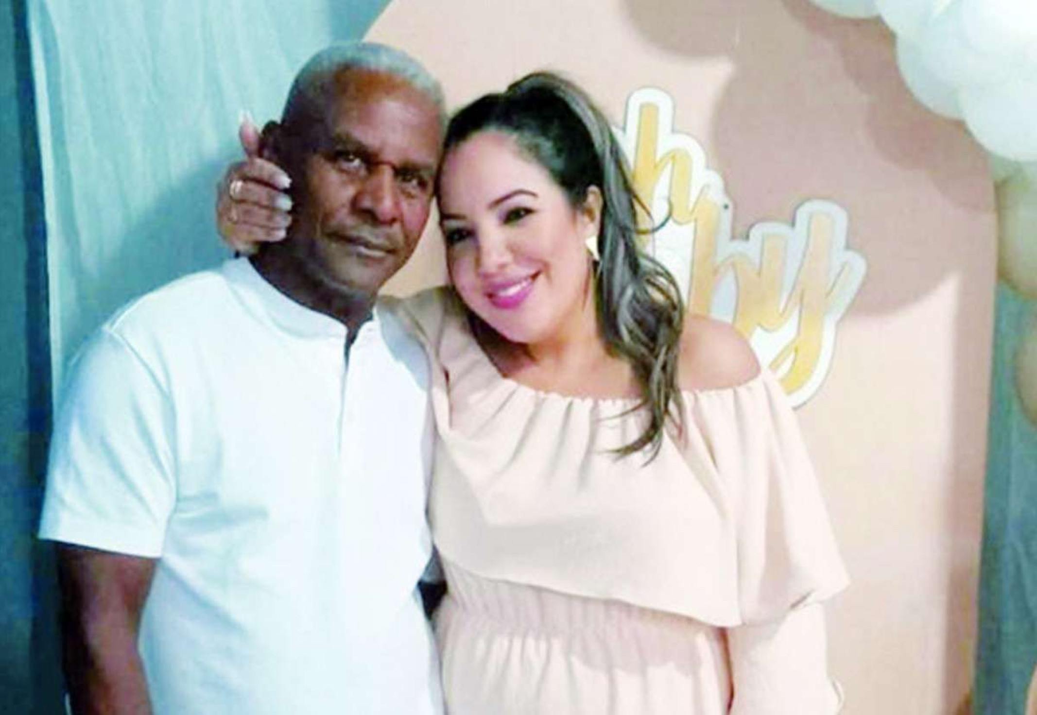 Funcionários lamentam morte de gerente do Tatico, esposa e crianças em acidente