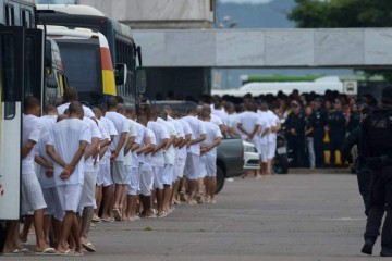 Policiais penais montaram um forte esquema de segurança para monitorar a saída temporária -  (crédito: Material cedido ao Correio)