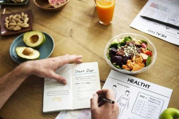 Dieta mind, baseada em frutas, verduras, peixes e nozes, reduz declínio cognitivo  -  (crédito: FMT/Divulgação )