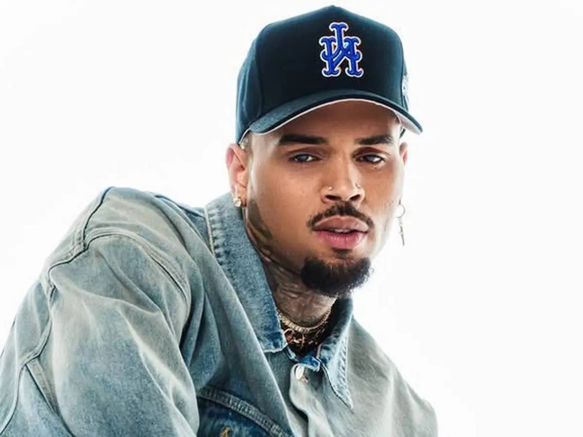 Chris Brown teve nudes vazados na web e chocou fãs com o ‘tamanho’: 'Nem tava excitado' -  (crédito: Observatorio dos Famosos)