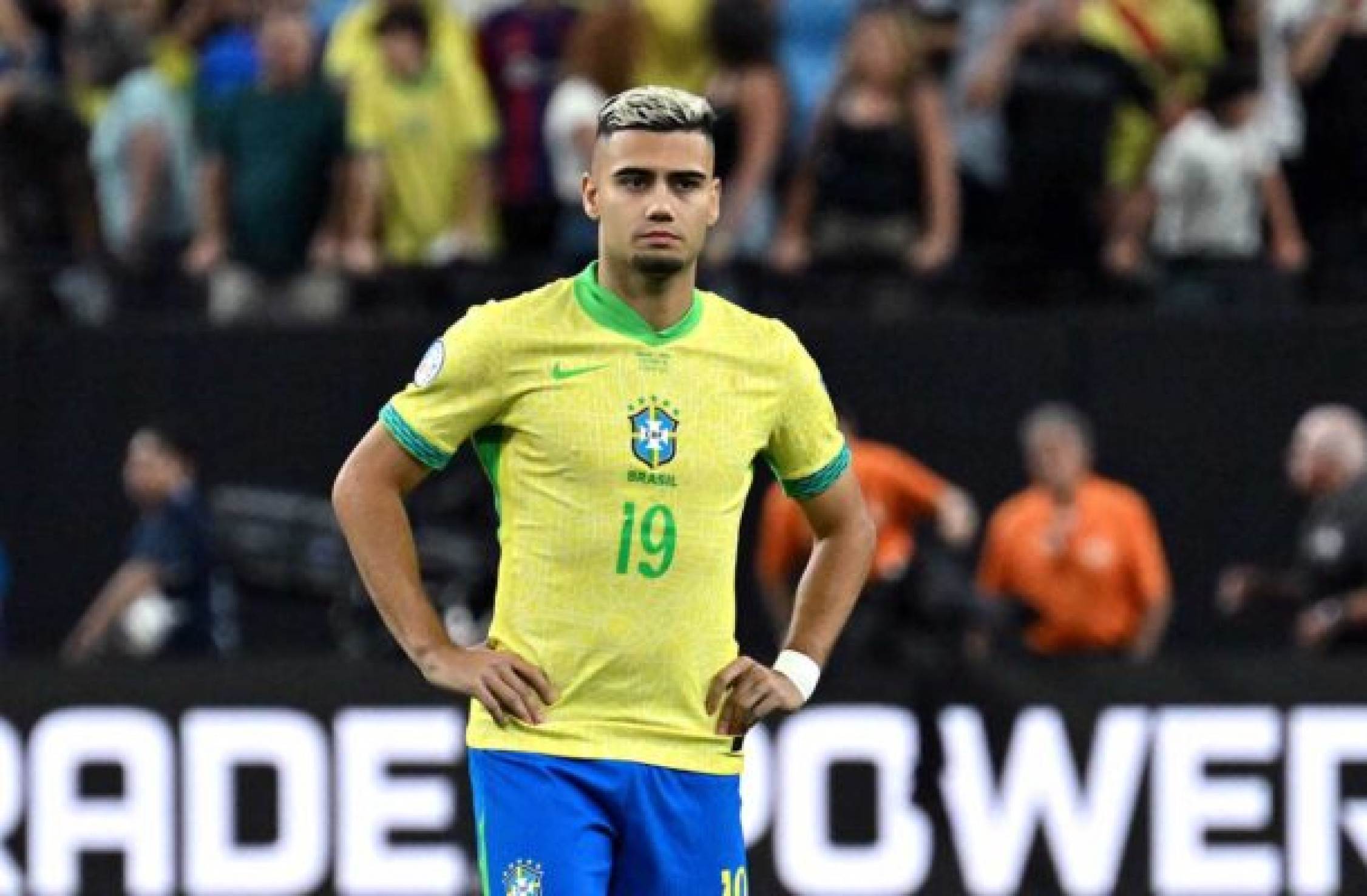 Otimista, Palmeiras aguarda resposta do Fulham sobre Andreas Pereira