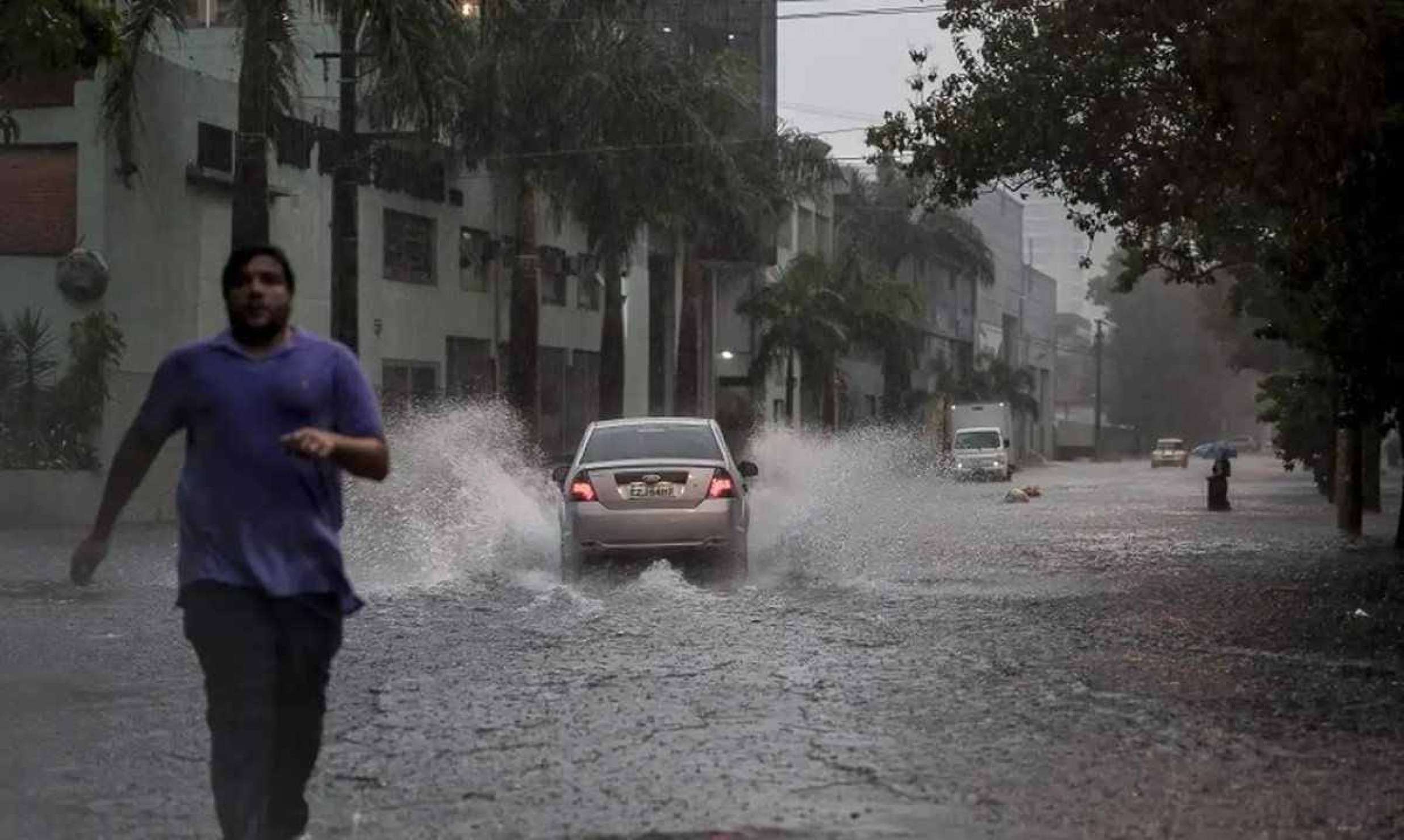 Fortes chuvas aumentam número de mortos e feridos em São Paulo