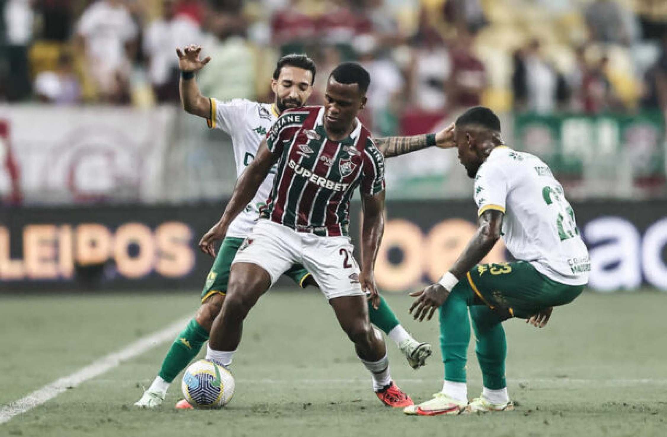 Fluminense – Retrospectiva 2024: Erros em profusão e luta contra queda marcam ano