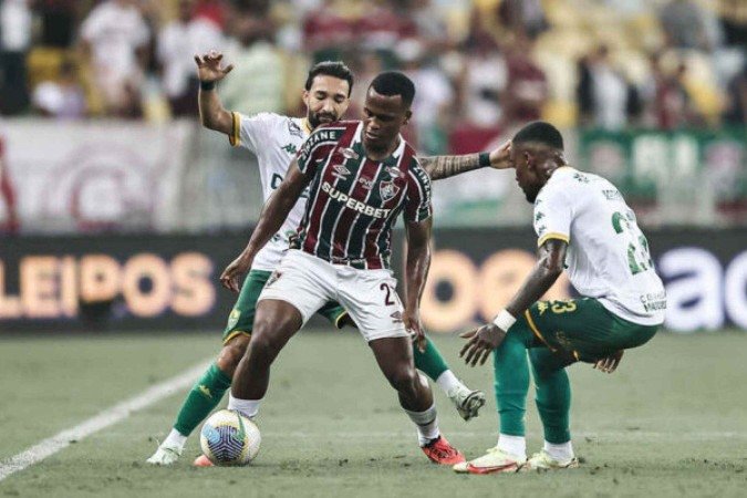 Fluminense vive carrossel de emoções em 2024 com título da Recopa e luta contra o rebaixamento - (crédito: - Foto: Lucas Merçon/Fluminense) Fluminense vive carrossel de emoções em 2024 com título da Recopa e luta contra o rebaixamento - (crédito: - Foto: Lucas Merçon/Fluminense)
