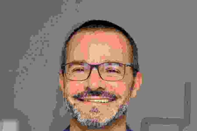 João encontrou 
na limpeza energética uma forma de livrar-se dos sentimentos ruins