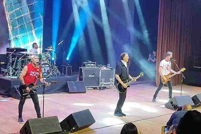 Show da Plebe Rude na reinauguração do Teatro Nacional  Show da Plebe Rude na reinauguração do Teatro Nacional 