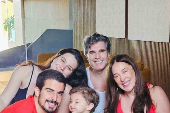 Claudia Raia e a família