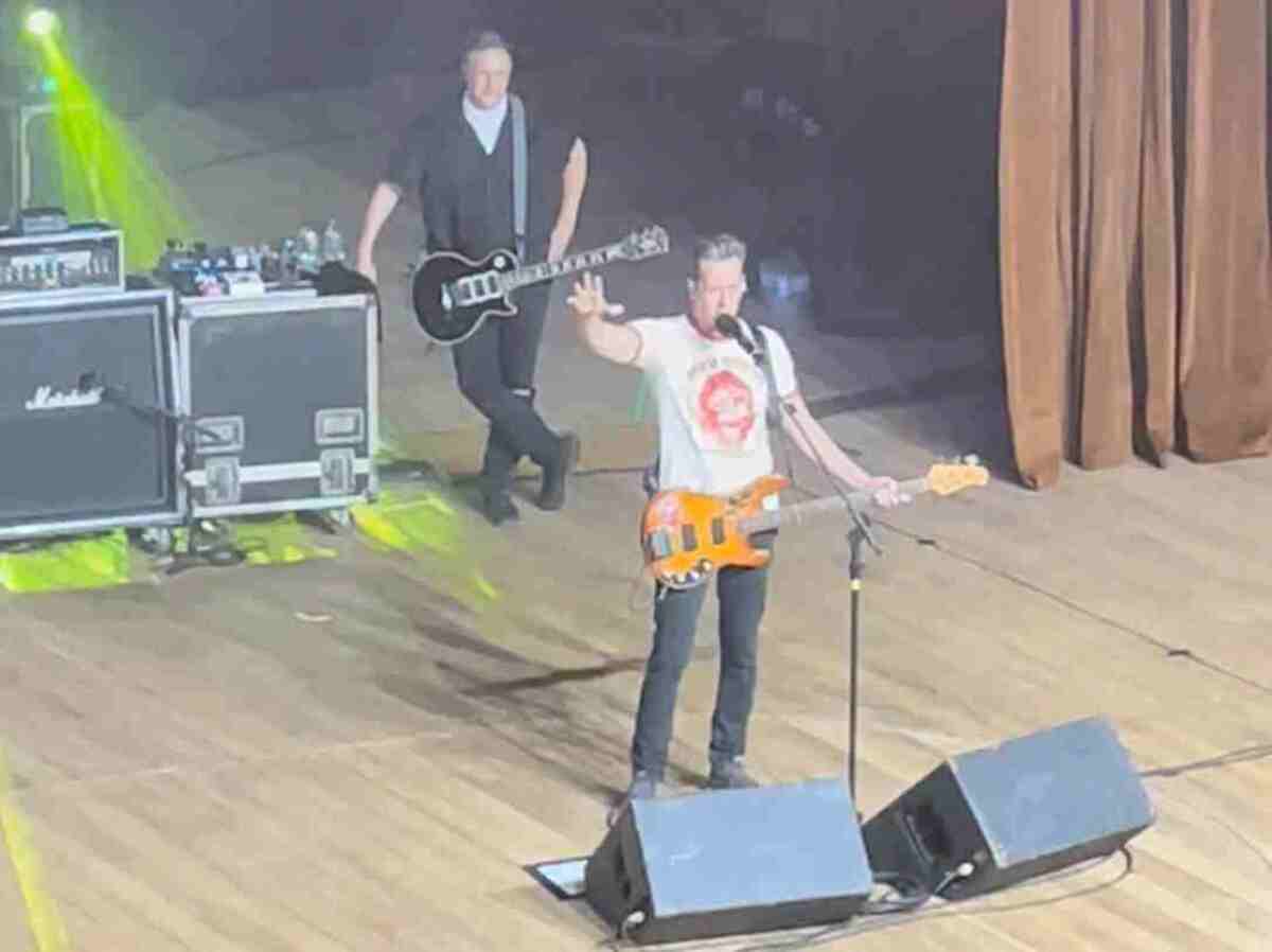 Show da Plebe Rude na reinauguração do Teatro Nacional