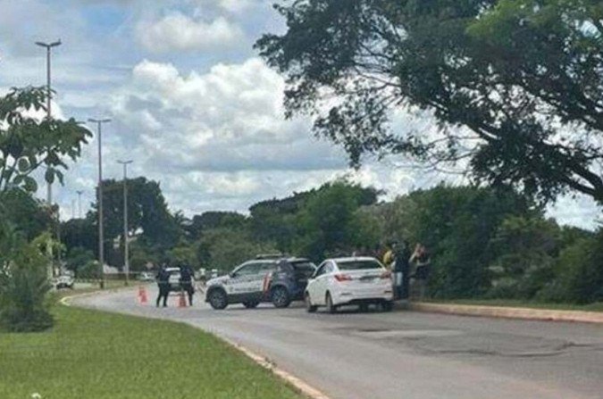 Ciclista morre atropelado na Avenida Contorno, no Gama