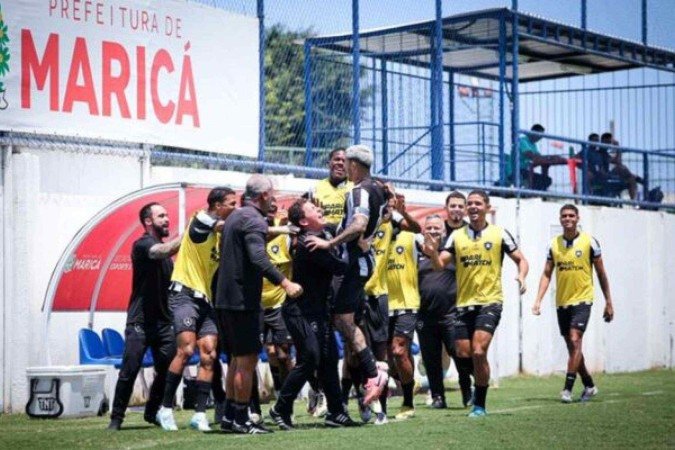 Botafogo foi vice-campeão do Brasileirão de aspirantes ao perder para o Bragantino na final  -  (crédito: Foto: Henrique Lima / BFR)