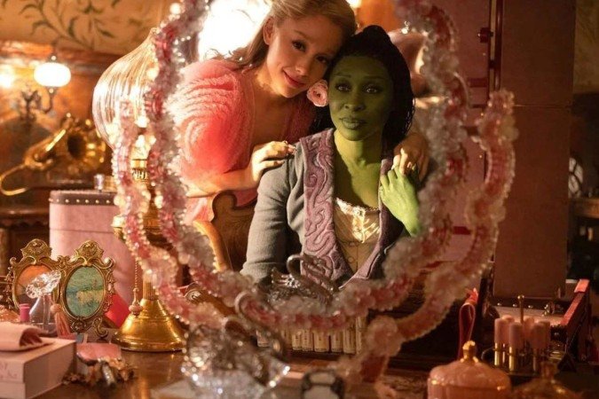 Ariana Grande e Cynthia Erivo em Wicked 