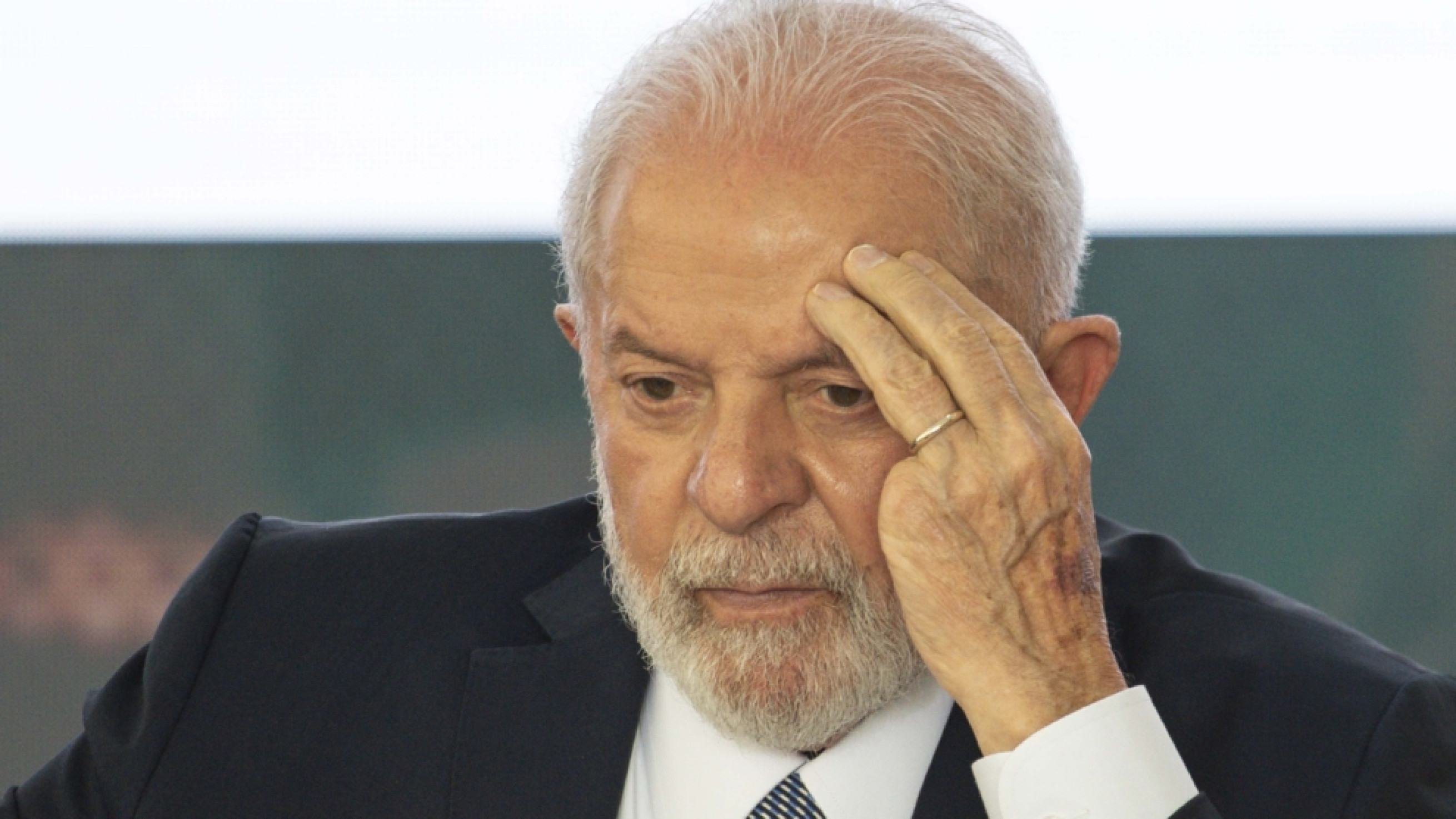 Lula sanciona projeto de lei do pacote fiscal sobre BPC, com dois vetos