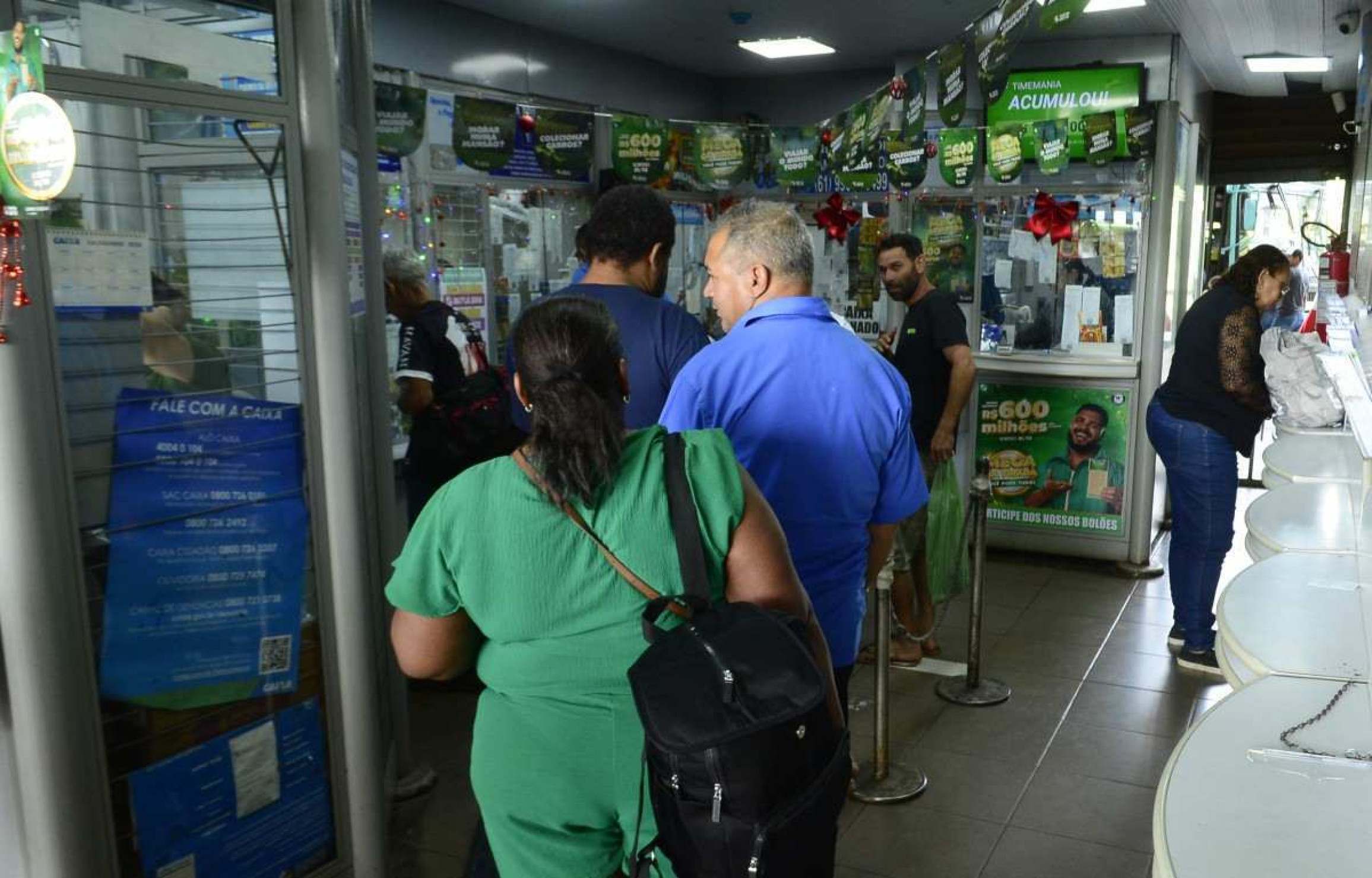 Brasilienses apostam na Mega da Virada