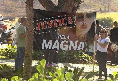 Magna Laurinda Ferreira Pimentel, de 42 anos, foi sepultada no Cemitério Bosque da Esperança, no Bairro Vila Jaqueline, zona norte de Belo Horizonte, na manhã do dia 30 de agosto -  (crédito: TV Alterosa/Reprodução)