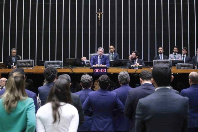 Sessão da Câmara: Casa disse ao STF estranhar que o Senado não seja igualmente alvo de questionamentos da Corte sobre as emendas -  (crédito: Bruno Spada/Câmara dos Deputados)