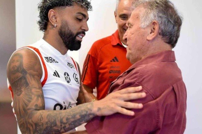 Zico e Gabigol em um dos encontros no Ninho do Urubu, CT do Flamengo -  (crédito: Foto: Marcelo Cortes/CRF)