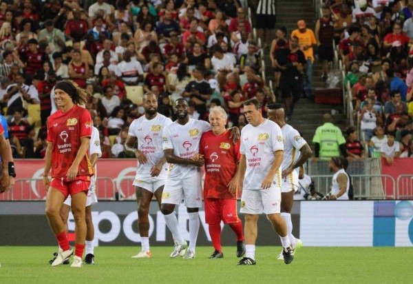 Ari Versiani.www.agpnt.com