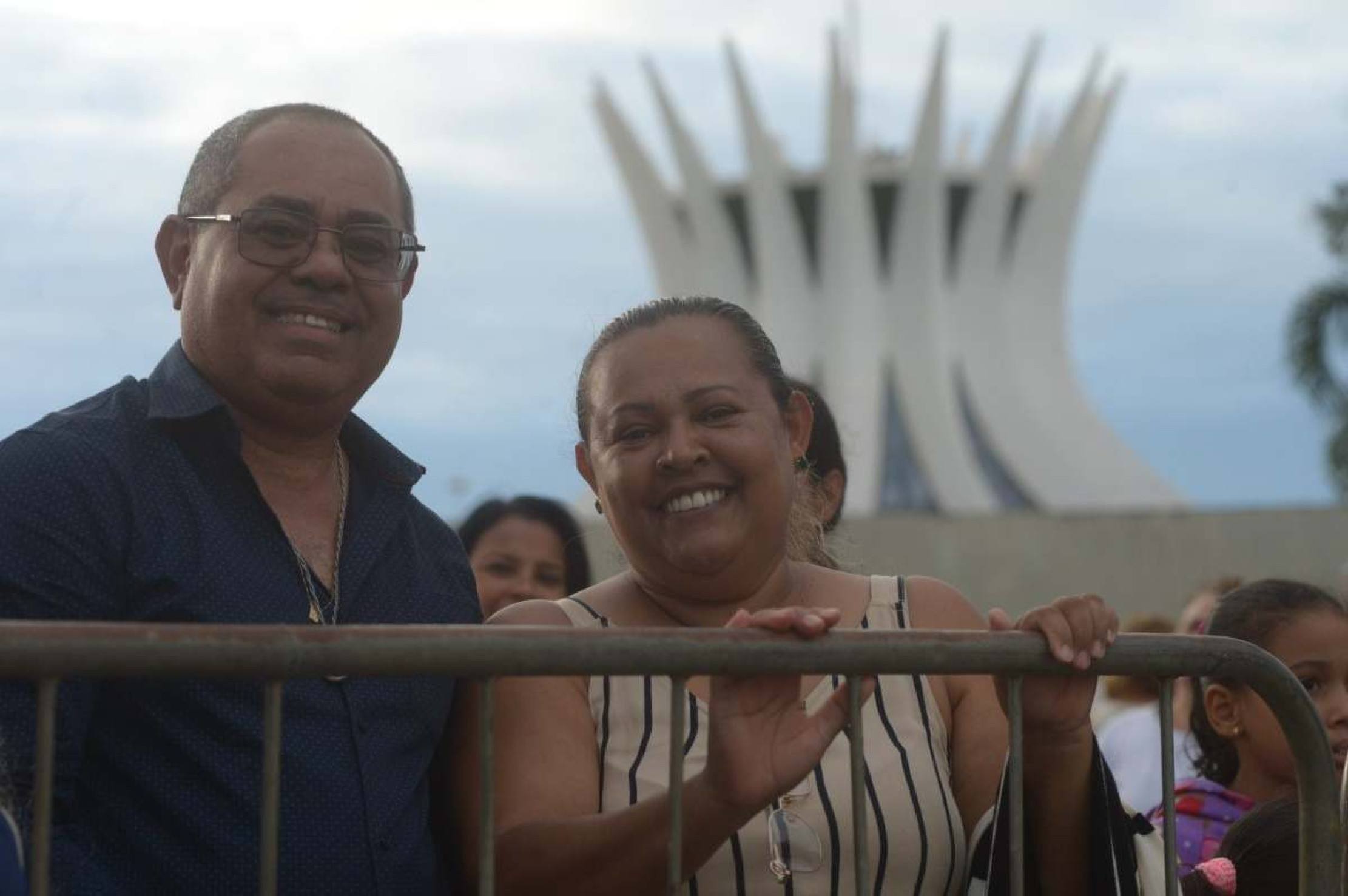  Amério e Cleucimar Dias assistiram à missa bem de perto