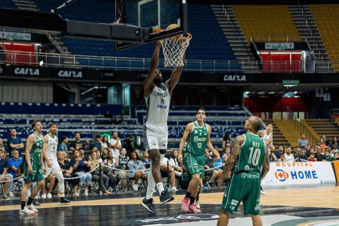 Brasília alcançou 13ª vitória no NBB para fechar 2024 com chave de ouro -  (crédito: Matheus Maranhão/Brasília Basquete)