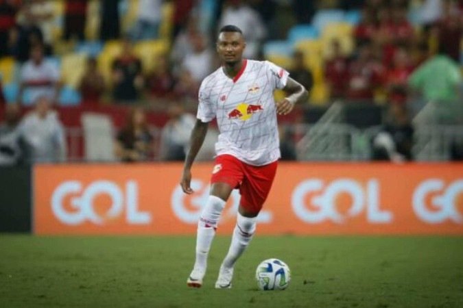 Luan Cândido pode preencher vaga deixada por Marçal no Botafogo  -  (crédito: Foto: Ari Ferreira/Red Bull Bragantino)