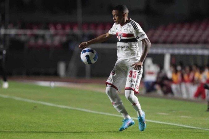 Caio Matheus chegou a estrear pelo profissional do São Paulo, mas retornou a base após lesão  -  (crédito: Foto: Divulgação /São Paulo)