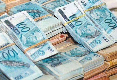Desde sua criação, a Mega-Sena da Virada já pagou mais de R$ 3,5 bilhões para mais de 100 sortudos.  -  (crédito: ABr / Agência Brasil)