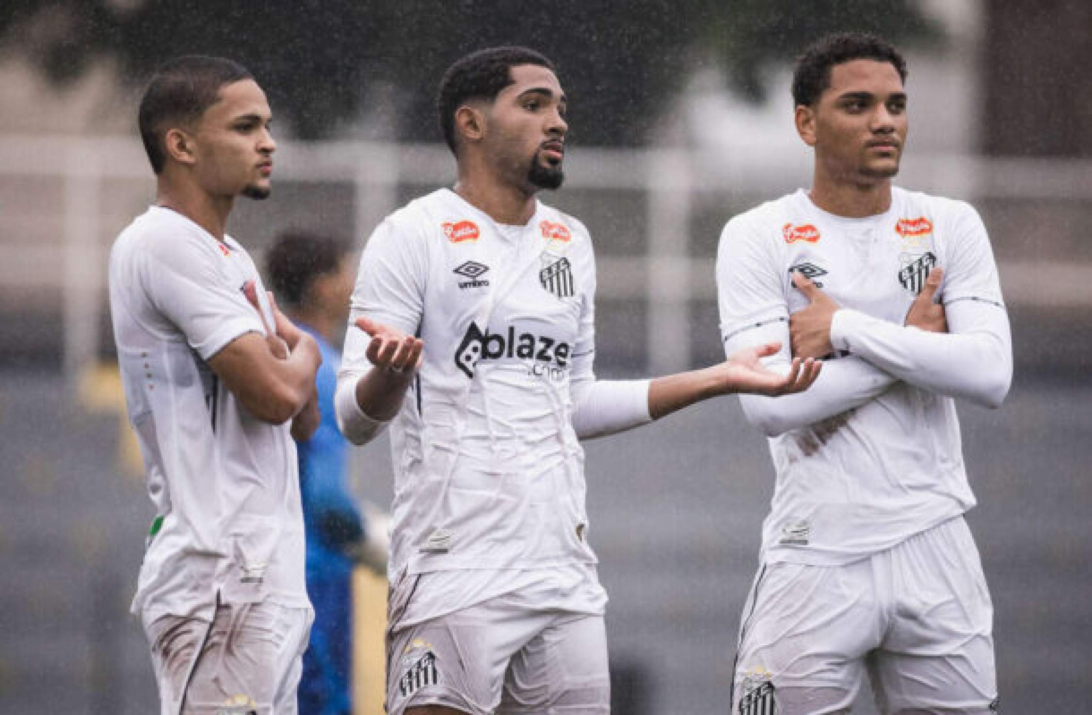 João Victor renova com o Santos até 2028 -  (crédito: Foto: Bruno Vaz / Santos FC)