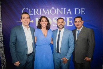 Caroline Fleury compareceu à posse do novo prefeito de Cocalzinho de Goiás, Alessandro Barcelos