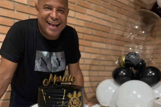 Marcelinho Carioca celebrou o aniversário com bolo do Corinthians - (crédito: Foto: Reprodução/Instagram/Marcelinho Carioca) Marcelinho Carioca celebrou o aniversário com bolo do Corinthians - (crédito: Foto: Reprodução/Instagram/Marcelinho Carioca)