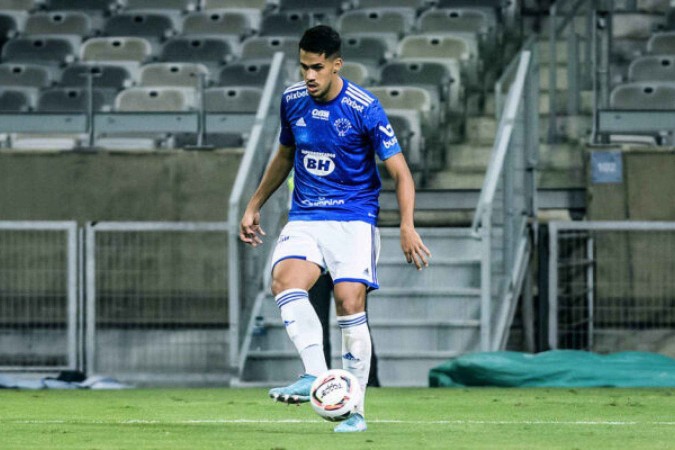 Novo zagueiro do Vasco, Lucas Oliveira defendeu o Cruzeiro na tempotada passada -  (crédito:  Gustavo Aleixo)