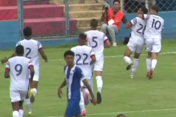 Kevan Luan comemora o gol de empate do Nacional no Comendador Souza contra o dono da casa, Nacional-SP -  (crédito: Reprodução/Canal da FPF)