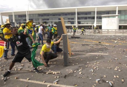 Governo e PT preparam atos para marcar os dois anos do 8 de janeiro -  (crédito: Platobr)