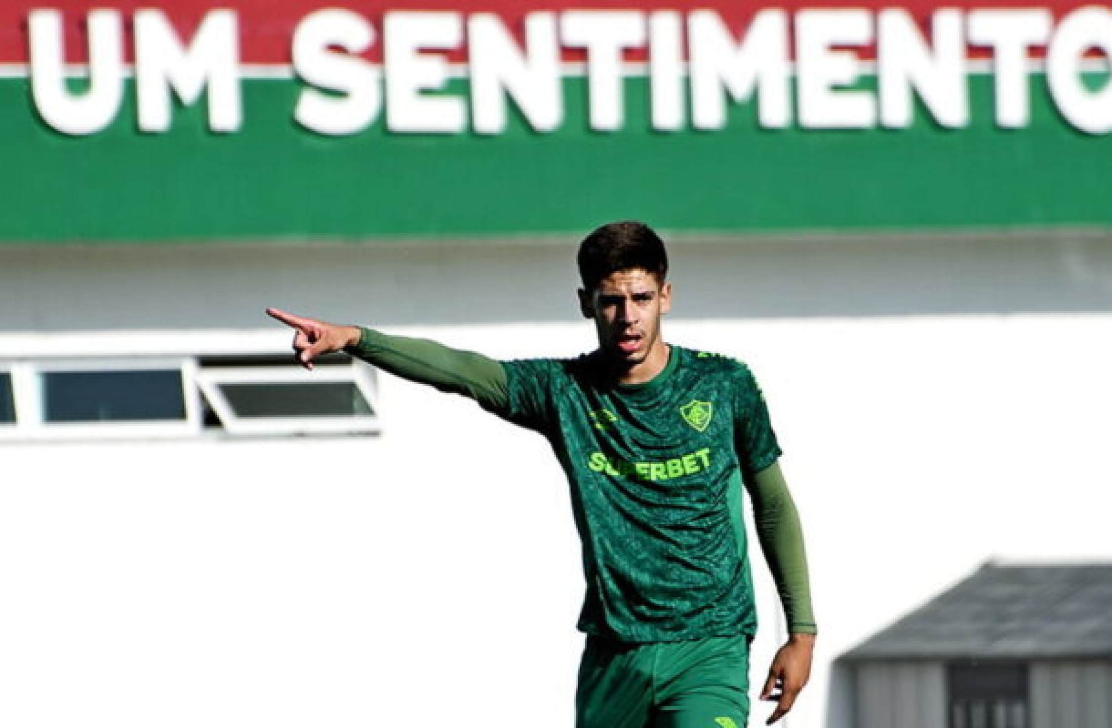 Fluminense empresta lateral para o Guarani