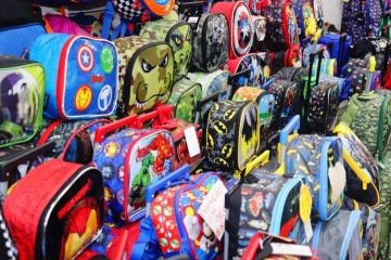 As mochilas sofreram um aumento de preço com a alta do dólar no final de 2024