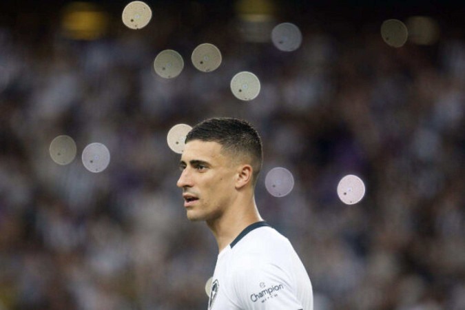  Philipe Sampaio. Ceara x Botafogo pelo Campeonato Brasileiro no Estadio Arena Castelao. 17 de Abril de 2022, Fortaleza, CE, Brasil. Foto: Vitor Silva/Botafogo. .Imagem protegida pela Lei do Direito Autoral N.. 9.610, DE 19 DE FEVEREIRO DE 1998. Sendo proibido qualquer uso comercial, remunerado e manipulacao/alteracao da obra..
     -  (crédito:  Vitor_Silva)