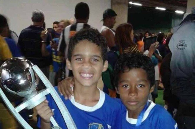 Adriel Lopes e Endrick: campeões juntos em escolinha do Valparaíso (GO)