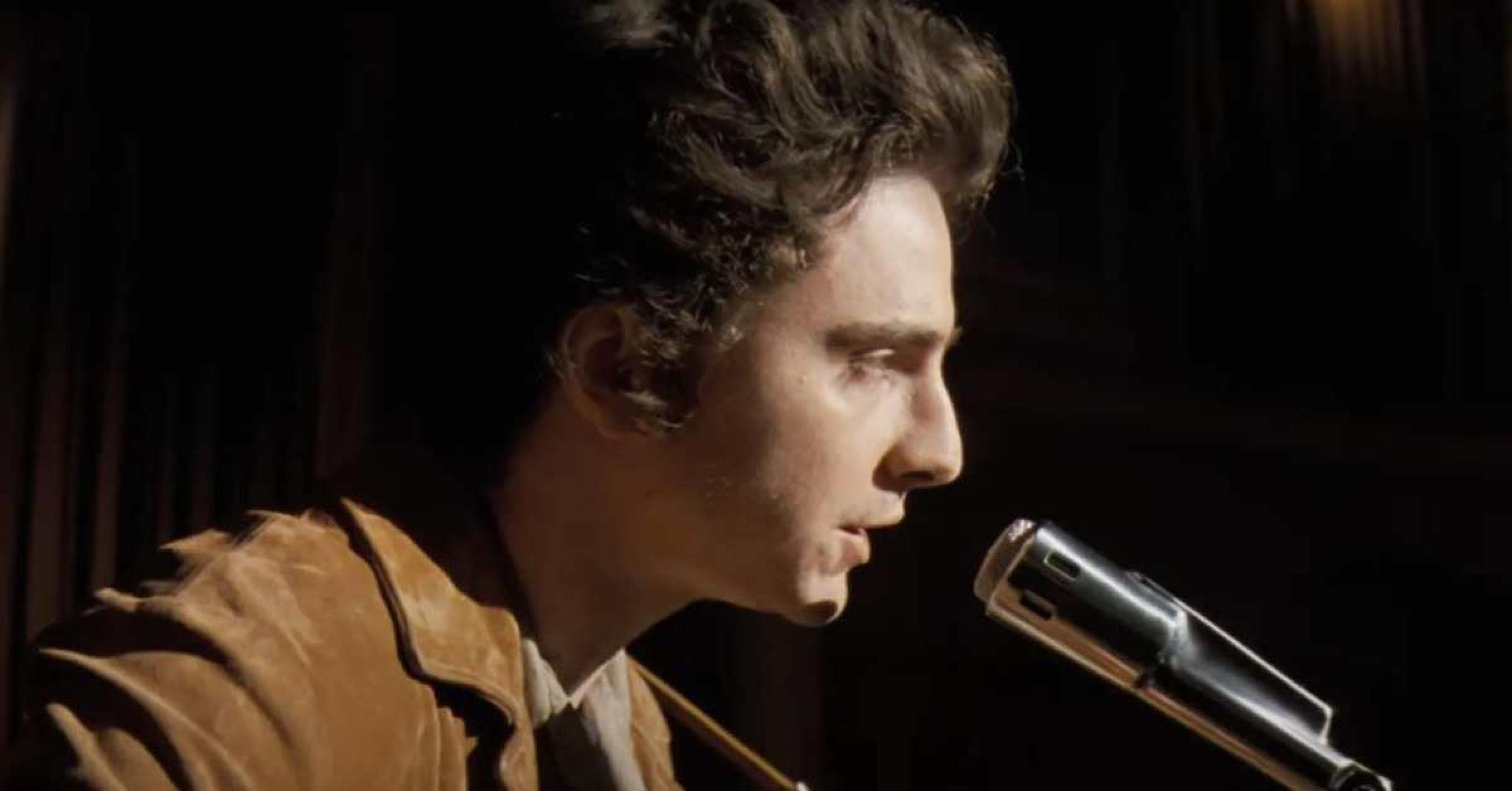 Timothée Chalamet concorre com o filme 'Um completo desconhecido'. O astro de 29 anos acumula trabalhos de sucesso, que incluem 'Duna', 'Wonka', 'Me chame pelo seu nome' e 'Interestelar'